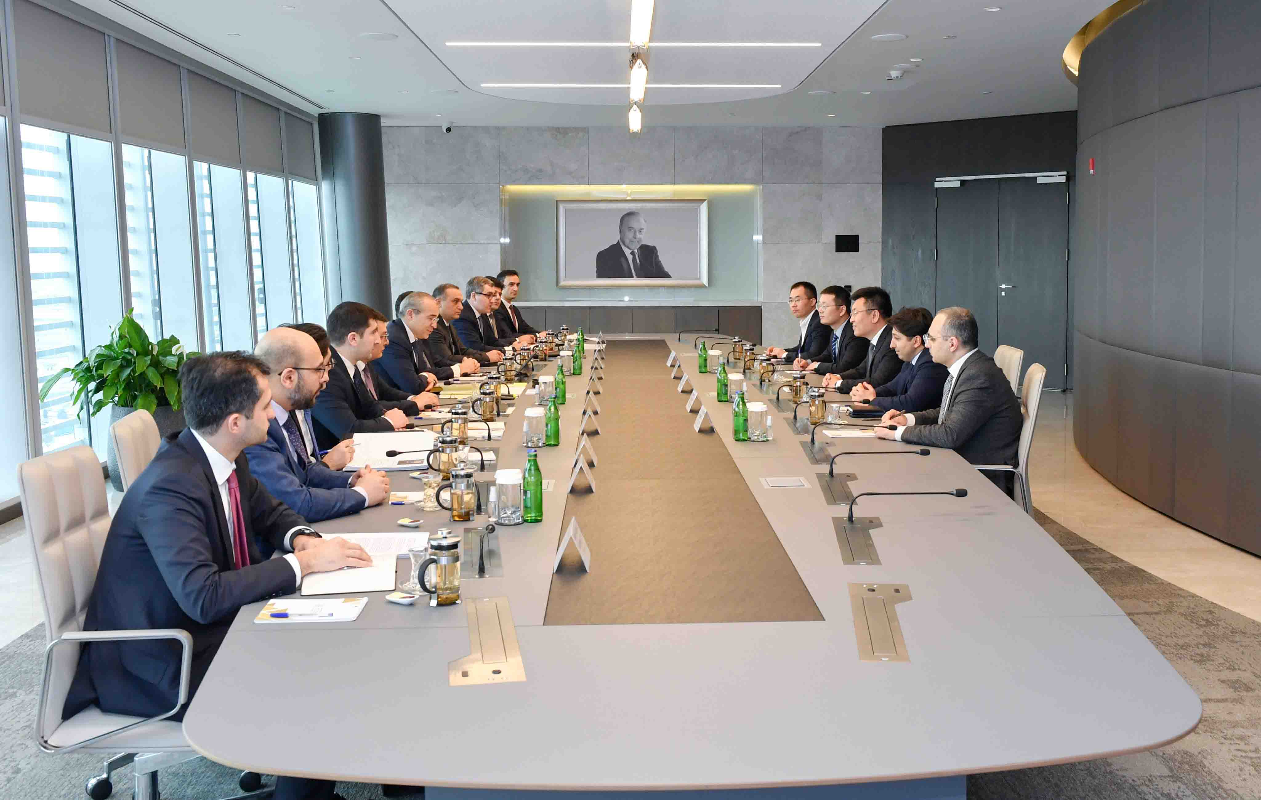 Dövlət Xidməti və “AmCham”ın təşkilatçılığı ilə istehlakçı hüquqlarının müdafiəsində biznes subyektlərinin rolunun artırılmasına dair tədbir keçirilib
