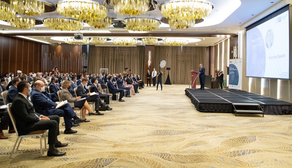 Bərabər seçim hüququnun təmin edilməsi istiqamətində bazarlarda müsbət tendensiyalar yaranır