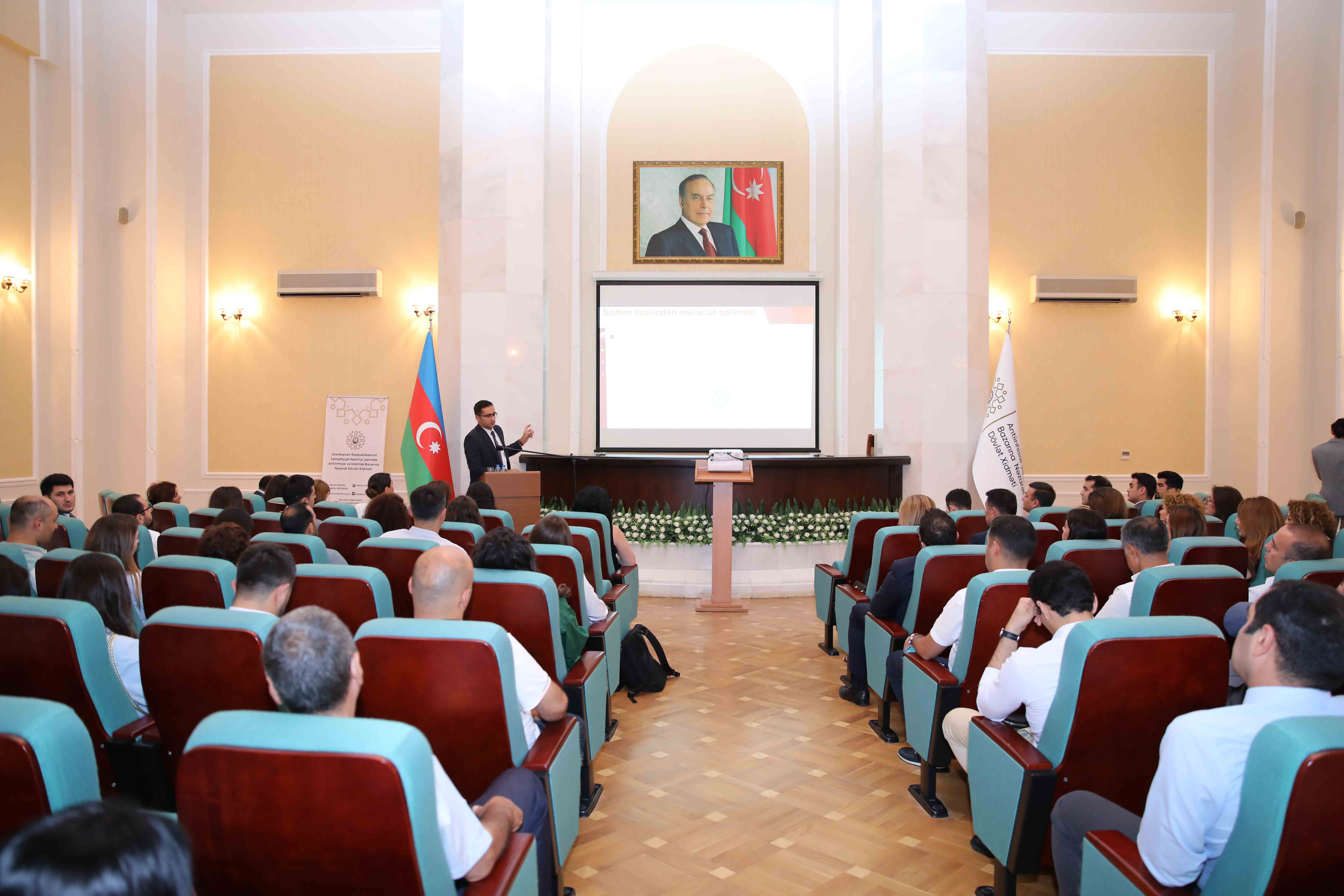 Reklam qanunvericiliyi ilə bağlı seminar keçirilib