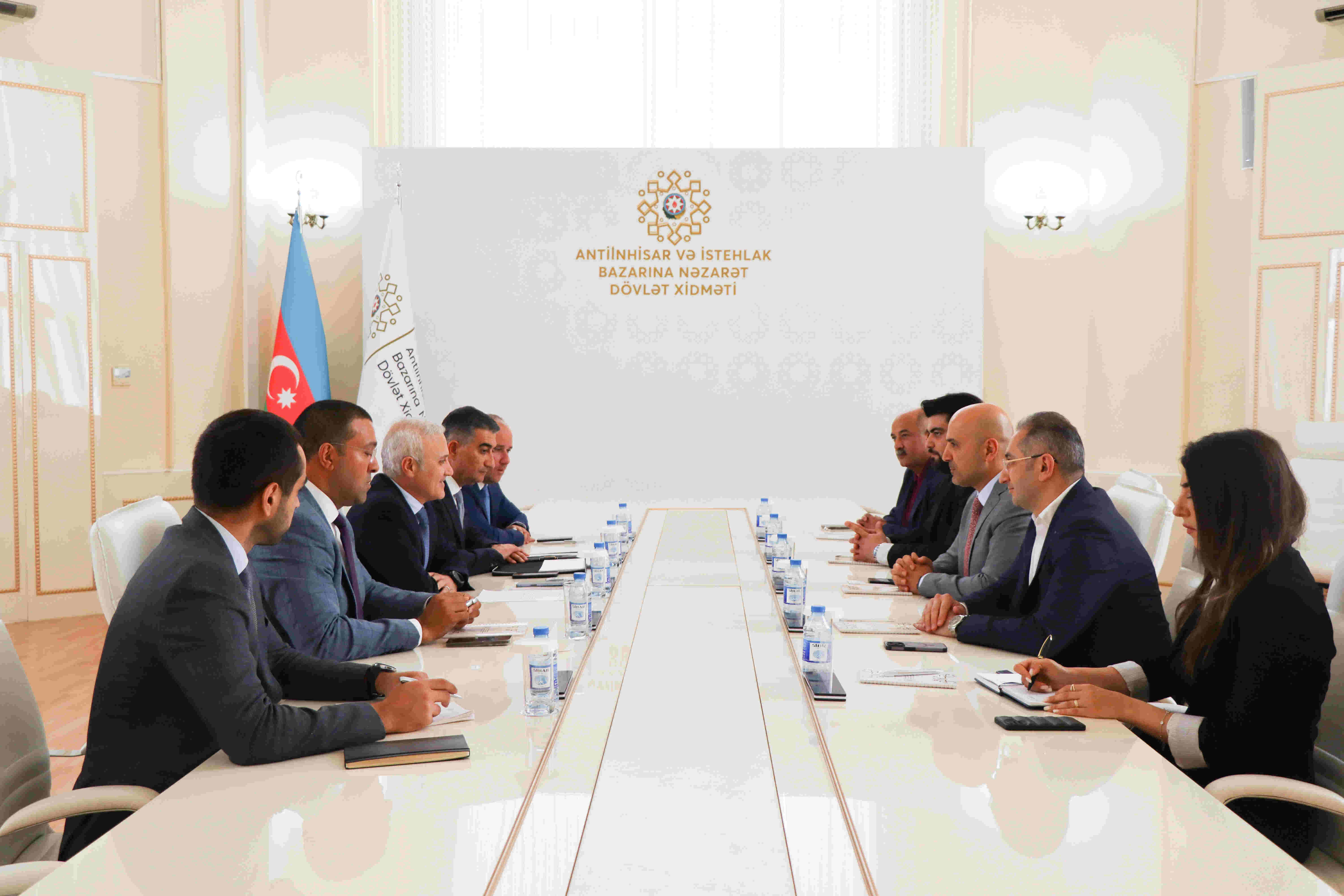 Dövlət Xidməti mobil telefon cihazları bazarında araşdırmalar aparır