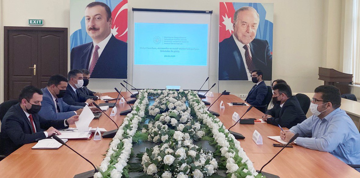 Dövlət Xidmətində ticarət şəbəkələrinin nümayəndələri ilə görüş keçirilib