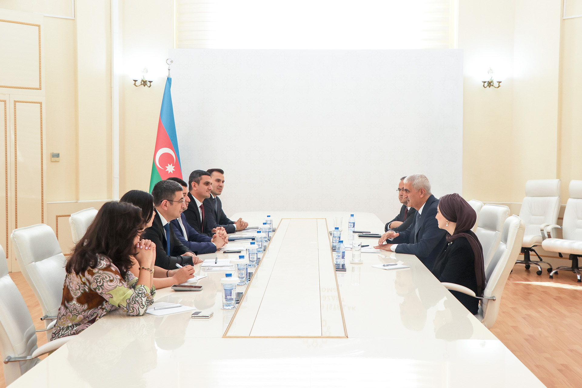 İqtisadiyyat naziri Pakistanın NESPAK şirkətinin nümayəndələri ilə görüşüb