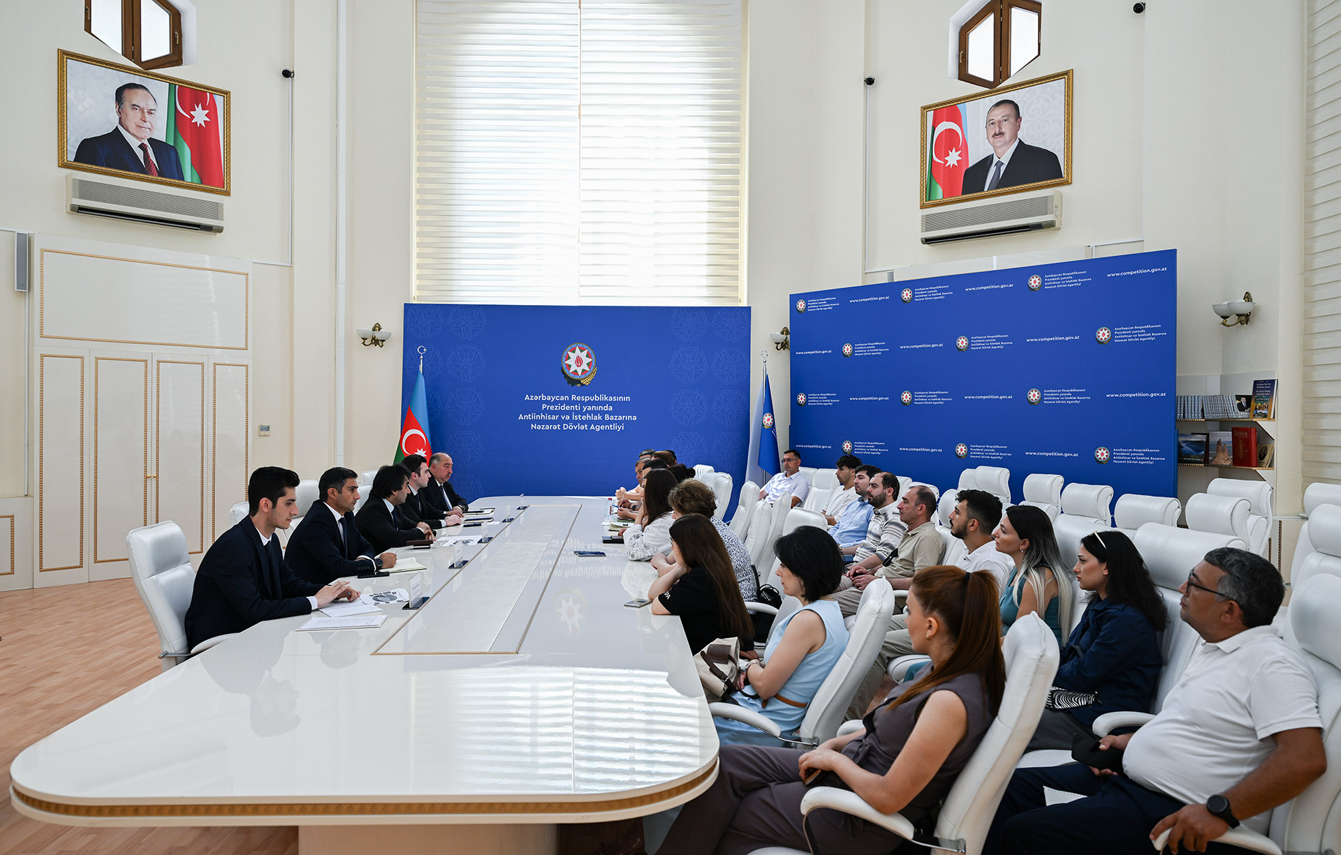 Dövlət Xidməti ilə AmCham üzvləri arasında görüş keçirilib