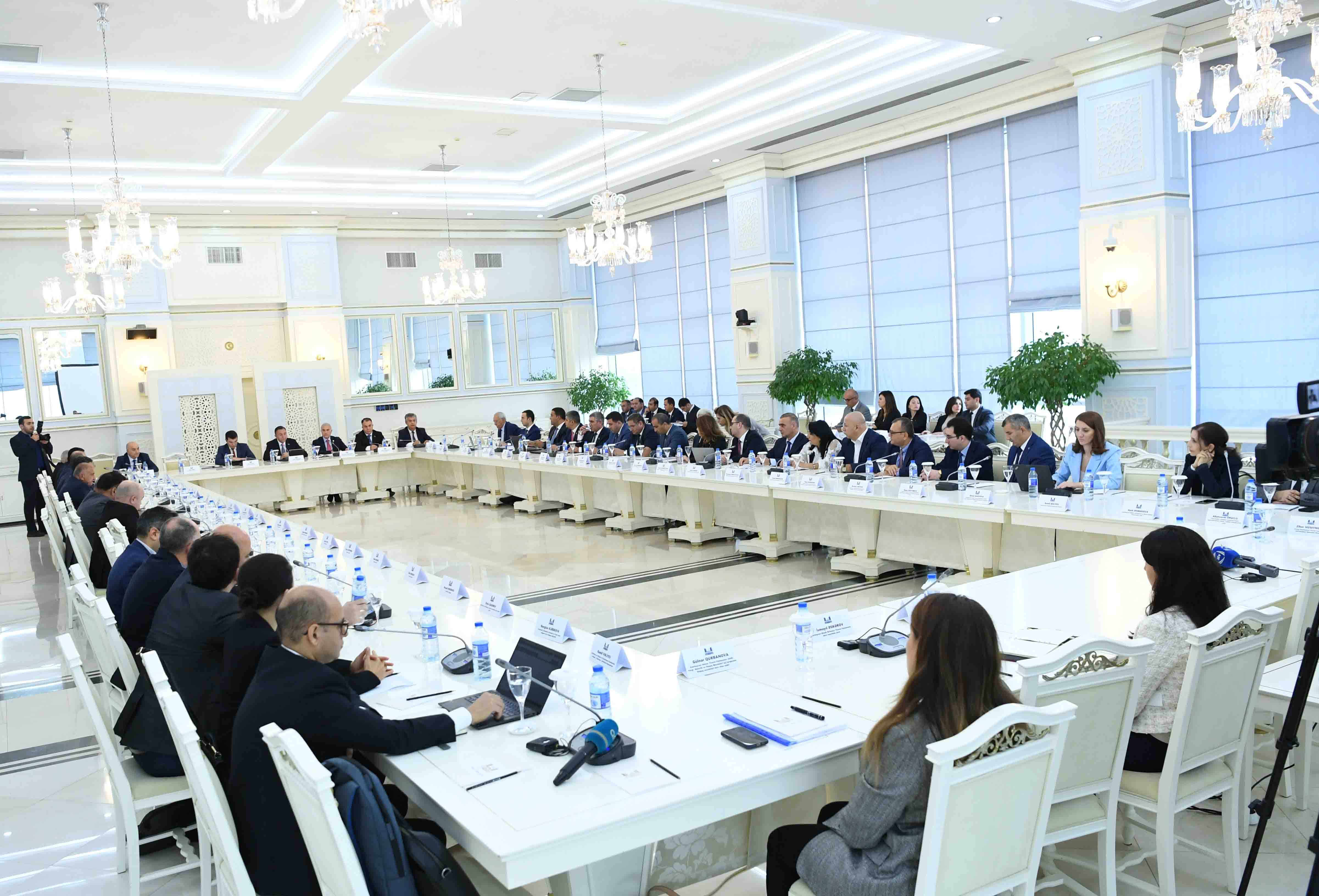 "Saipem" şirkətinin baş icraçı direktoru ilə görüş keçirilib