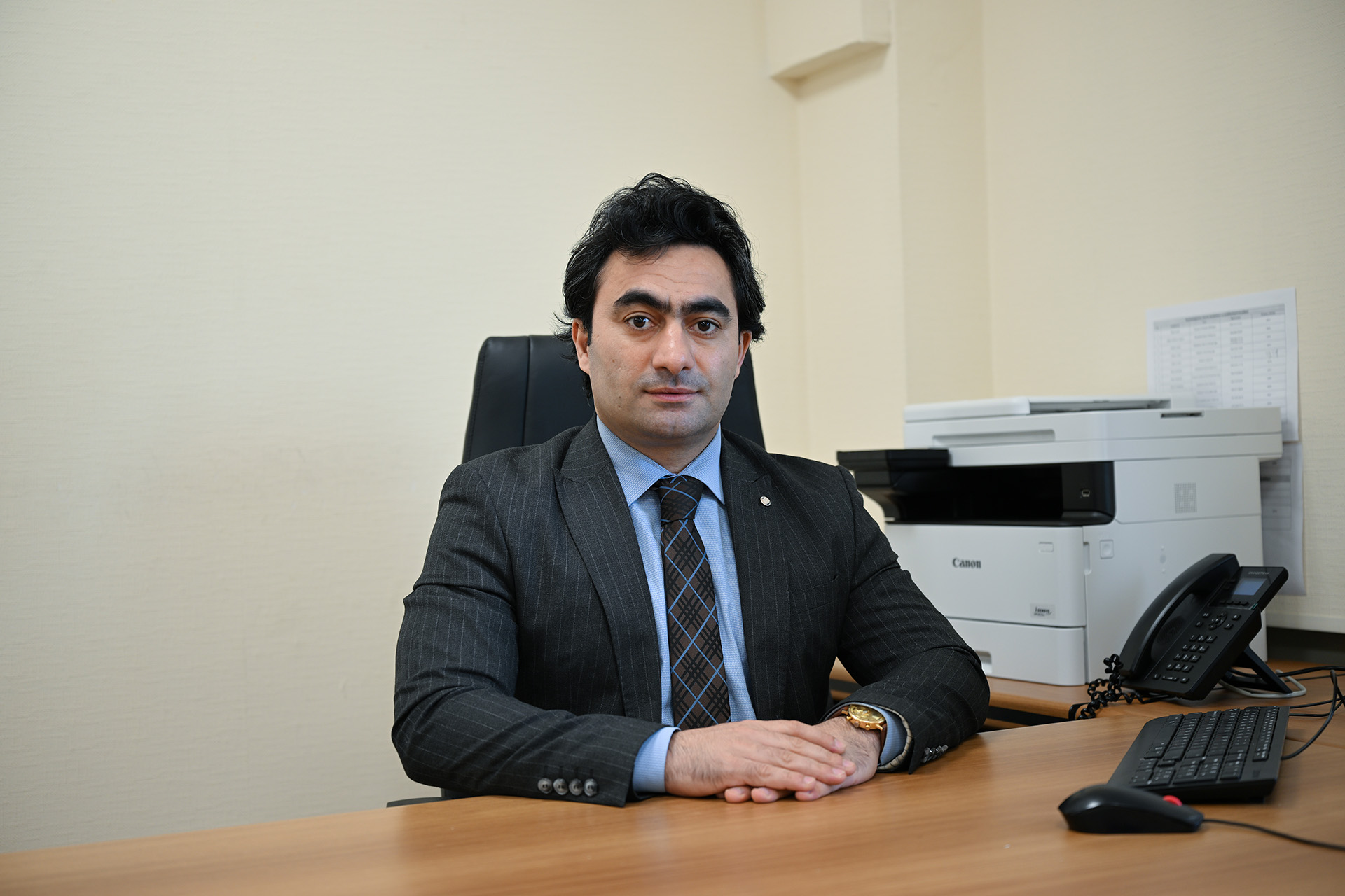 Çıxış və müsahibələr