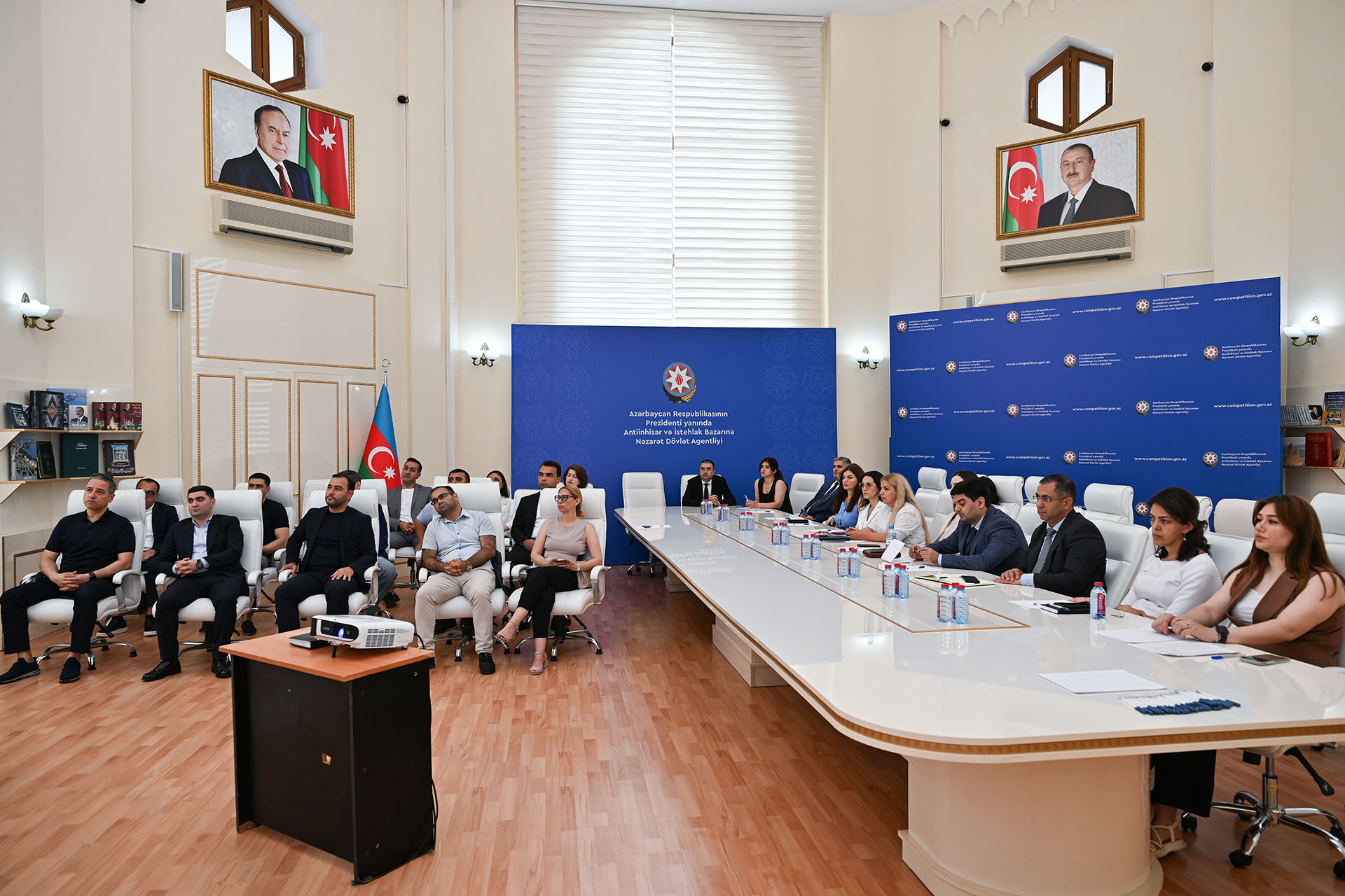 Biznes mühiti və beynəlxalq reytinqlər üzrə Komissiyanın Əmtəə bazarının səmərəliliyi və rəqabət İşçi qrupunun iclası keçirilib